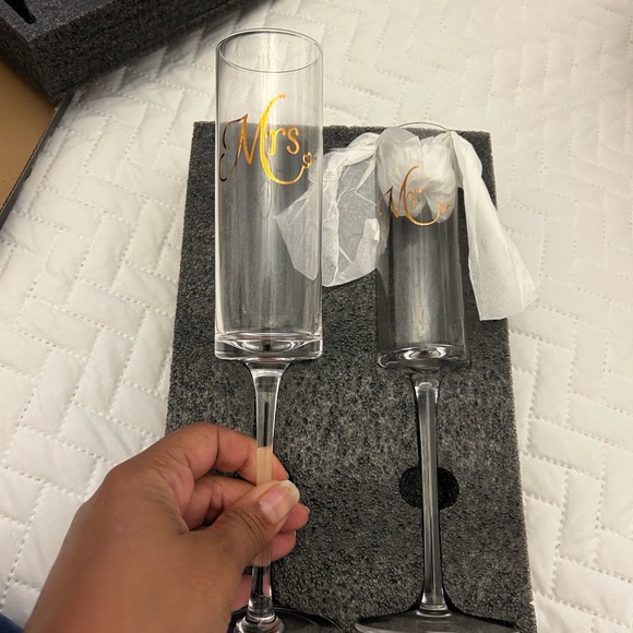 Mr and Mrs Champagne Flutes, Bridal Shower Gift, Bride and Groom Toasting Glass - Picture 7 of 8